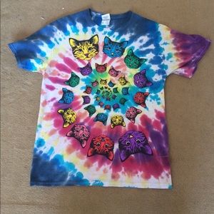 Rainbow tye dye cats shirt Medium